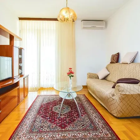 Two-bedroom In Apartmán *
